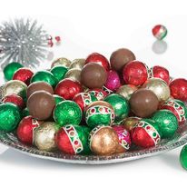 Load image into Gallery viewer, Foiled Chocolate Balls
